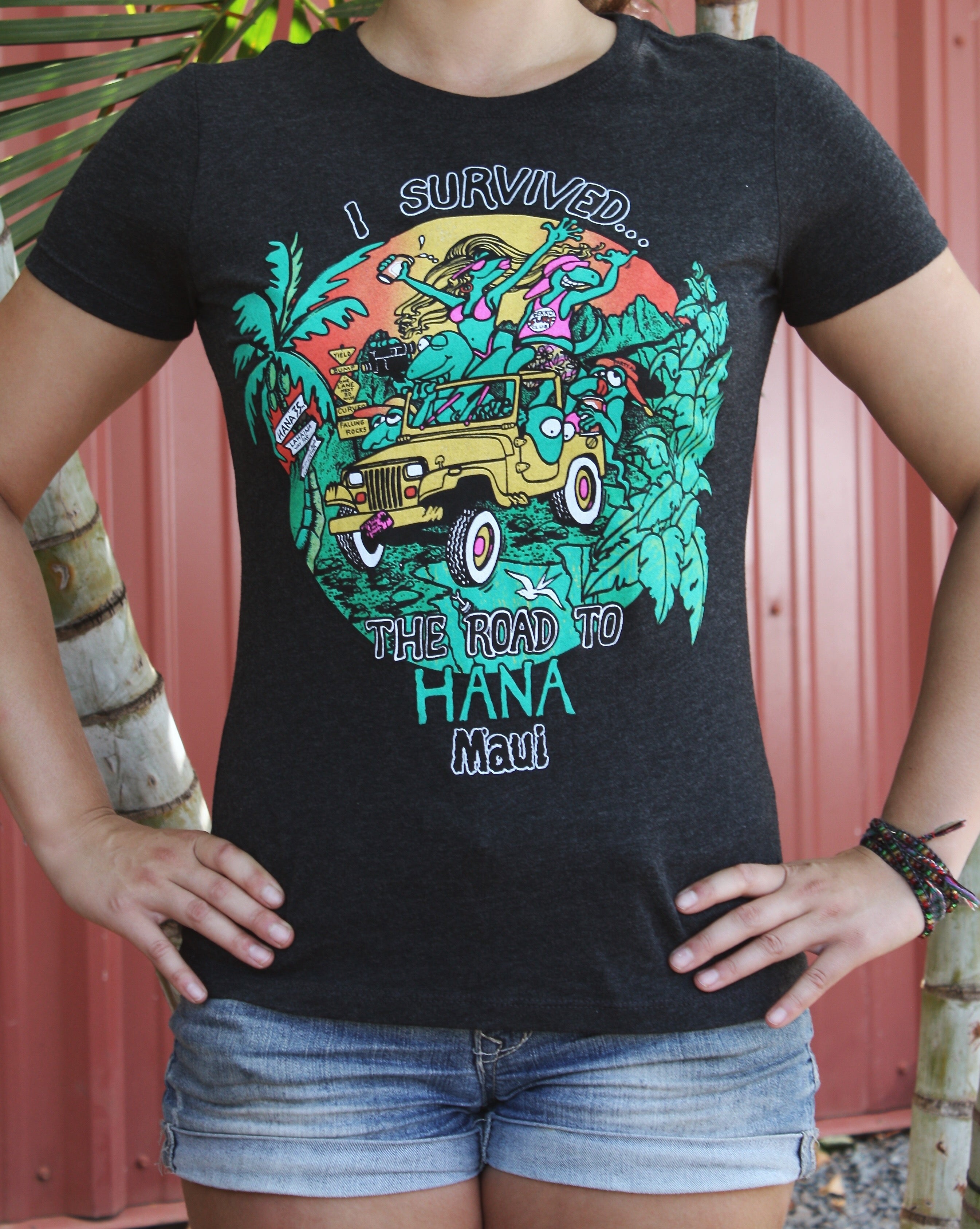 Women's "I Survived The Road To Hana" Tee